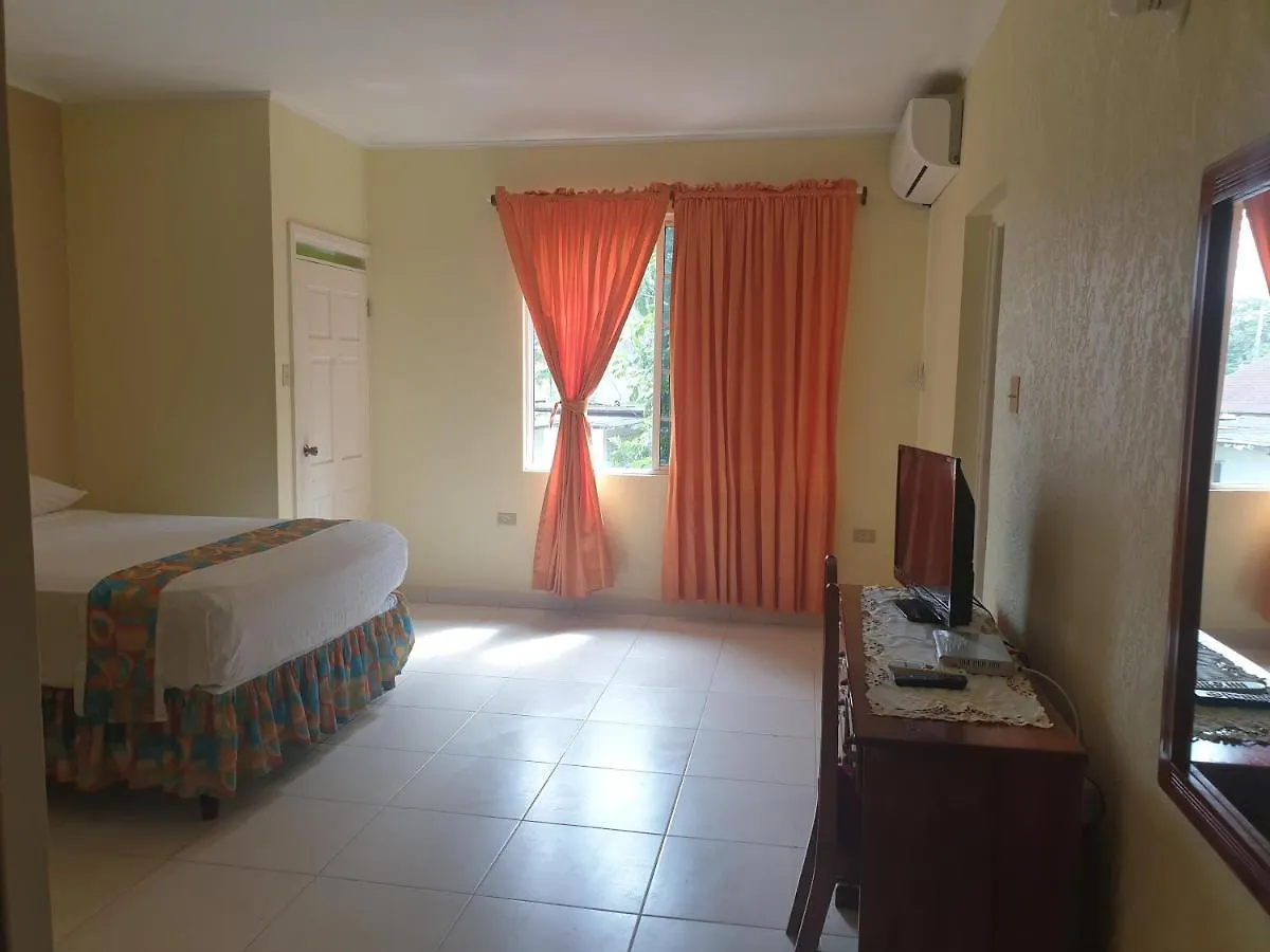 Palm Bay Guest House & Restaurant Μοντέγκο Μπέυ Τζαμάικα